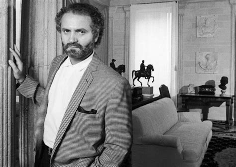 chi fu il vero assassino di versace|Gianni Versace, come il re della moda fu ucciso da uno .